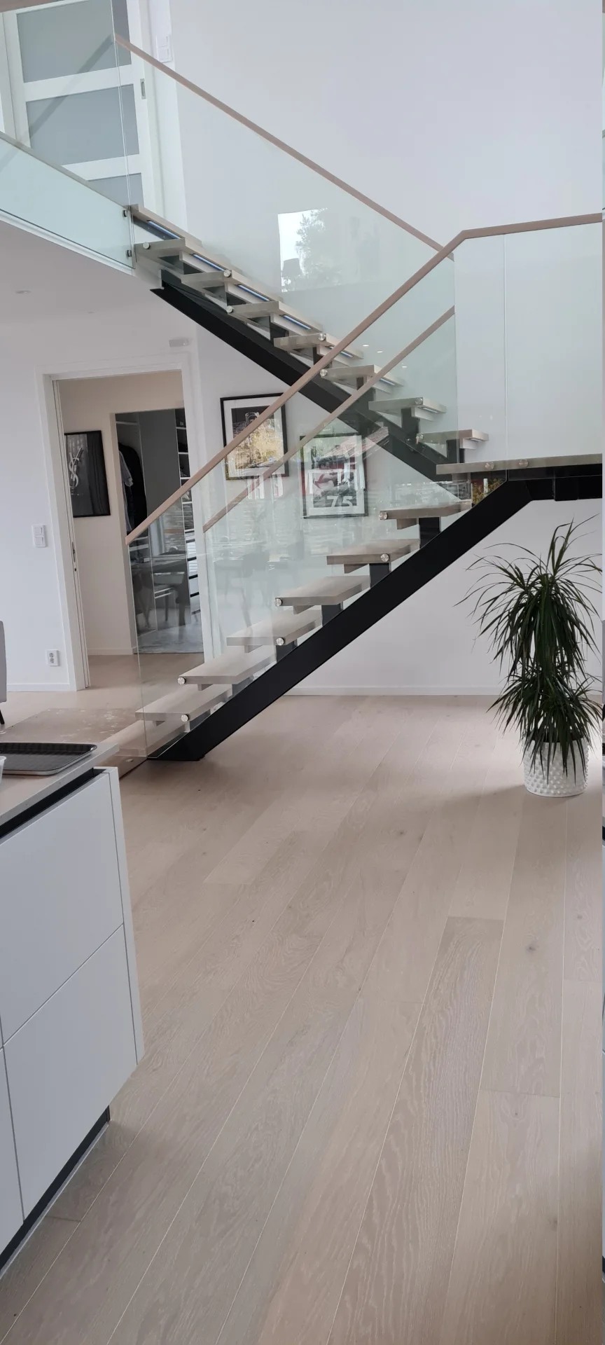 Trappor - Modern ektrappa